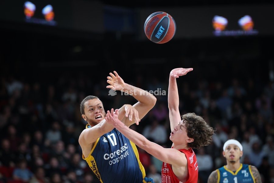 Oostende's Moussa Sylla and Spirou's Jules Rotsaert fight for the ball during a basketball match between Spirou Charleroi and BC Oostende, Friday 23 October 2026 in Charleroi, on day 4 of the 'BNXT League' Belgian and Dutch first division basket championship