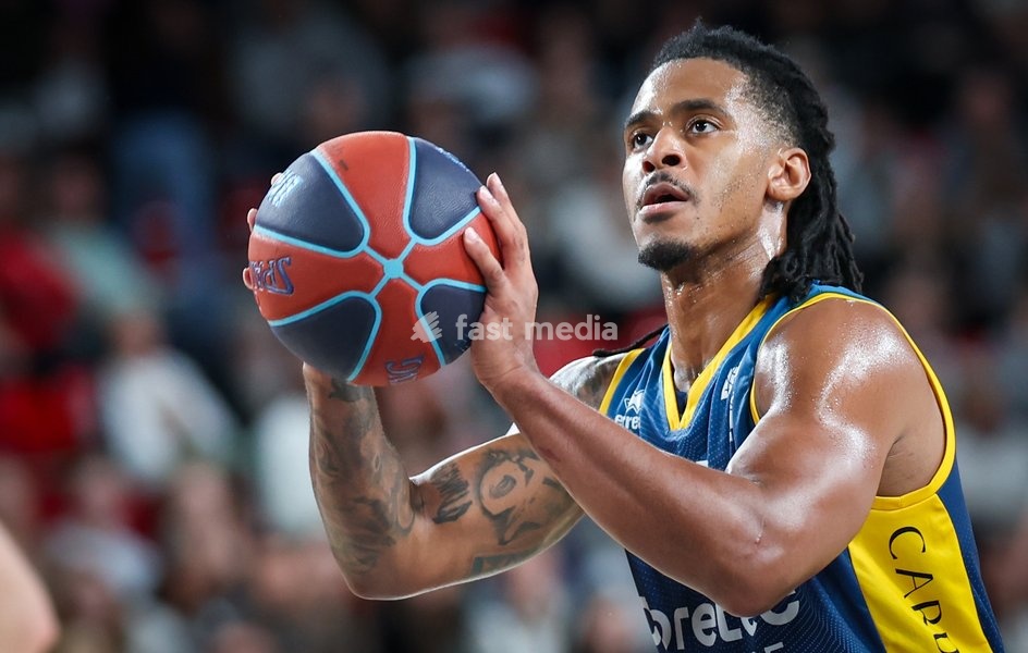 Oostende's Adam Miller pictured during a basketball match between Spirou Charleroi and BC Oostende, Friday 23 October 2026 in Charleroi, on day 4 of the 'BNXT League' Belgian and Dutch first division basket championship