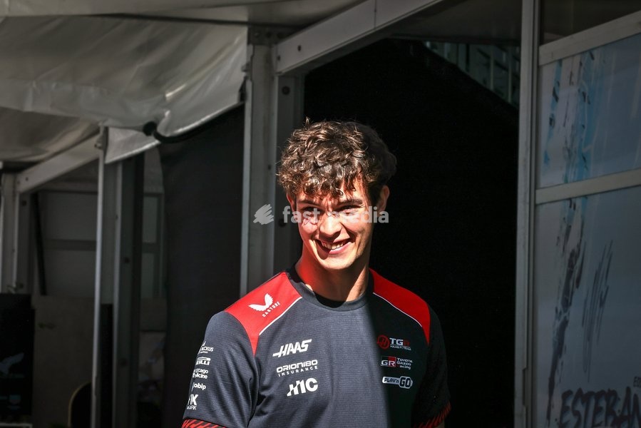 AUSTIN, UNITED STATES - OCTOBER 23: Oliver Bearman of Great Britain driving the (87) TGR Haas F1 Team Haas VF-26 on track during first practice of the Formula 1 MSC Cruises United States Grand Prix 2026 at Circuit of the Americas on October 23, 2026 in Austin, United States