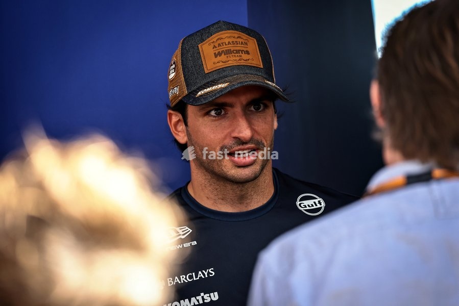 AUSTIN, UNITED STATES - OCTOBER 23: Carlos Sainz of Spain driving the (55) Atlassian Williams F1 Team Williams FW48 on track during first practice of the Formula 1 MSC Cruises United States Grand Prix 2026 at Circuit of the Americas on October 23, 2026 in Austin, United States