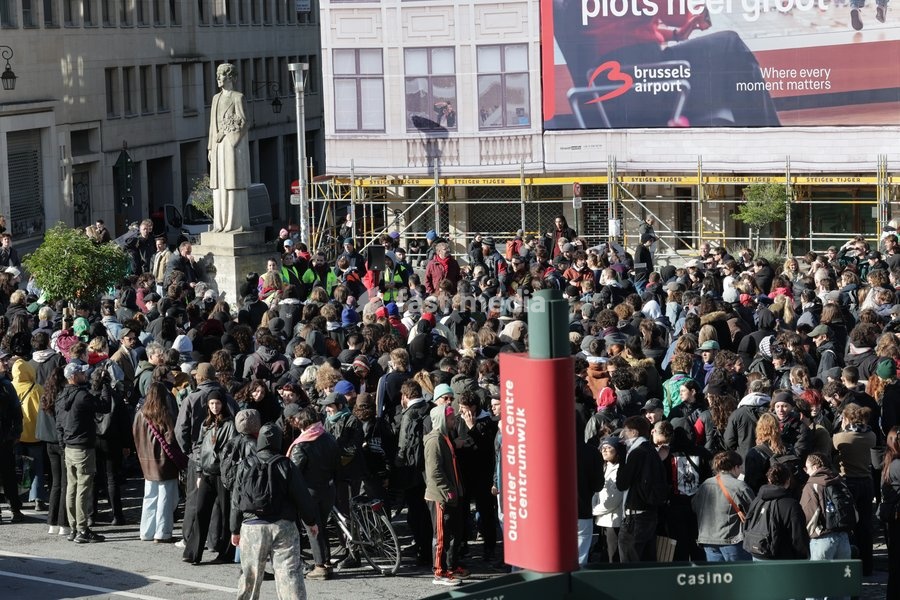 This image shows demonstrators after a call for protests in Brussels for purchasing power, healthcare, and education, on Saturday 24 October 2026