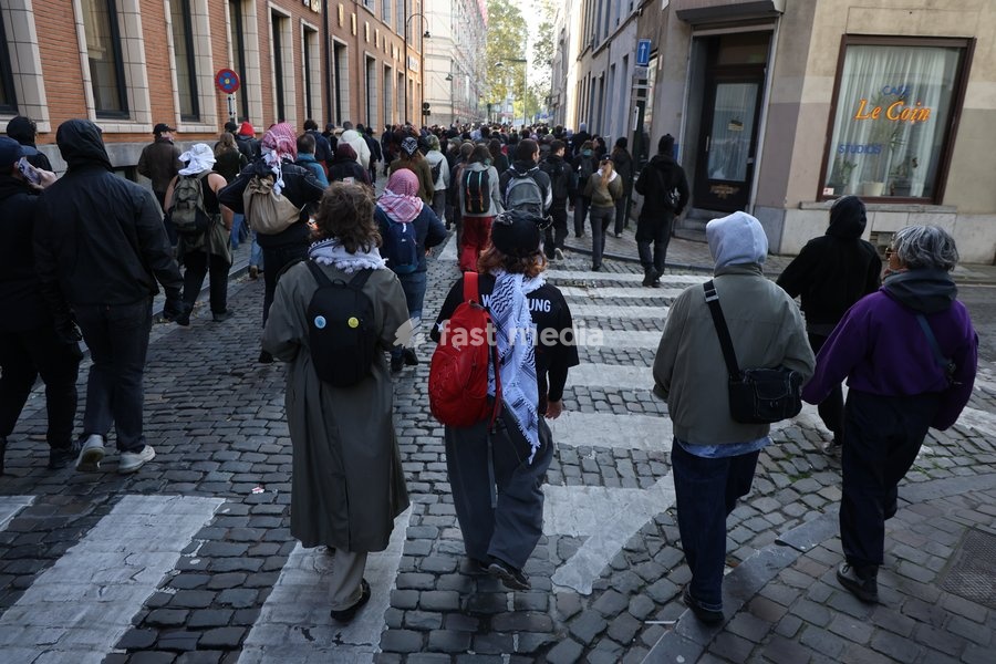 This image shows demonstrators after a call for protests in Brussels for purchasing power, healthcare, and education, on Saturday 24 October 2026