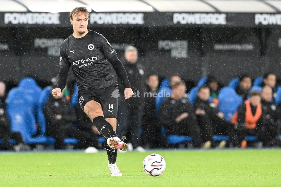 Lommel's Jesper Tolinsson pictured in action during a soccer match between Oud-Heverlee Leuven and Lommel SK, Saturday 24 October 2026 in Heverlee, on day 9 of the 2026-2027 'Jupiler Pro League' first division of the Belgian championship