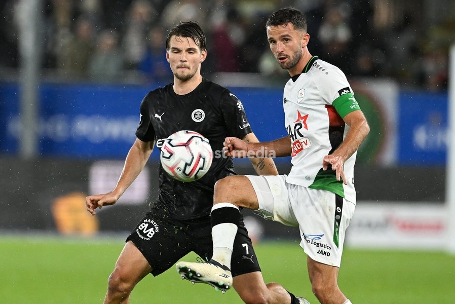 OHL's Siebe Schrijvers and Lommel's Juho Talvitie pictured in action during a soccer match between Oud-Heverlee Leuven and Lommel SK, Saturday 24 October 2026 in Heverlee, on day 9 of the 2026-2027 'Jupiler Pro League' first division of the Belgian championship