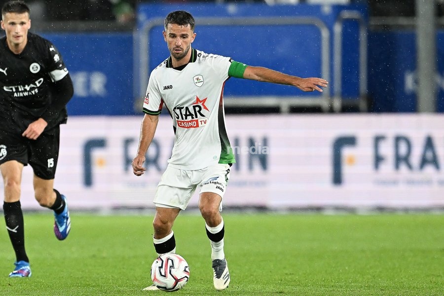 OHL's Siebe Schrijvers pictured in action during a soccer match between Oud-Heverlee Leuven and Lommel SK, Saturday 24 October 2026 in Heverlee, on day 9 of the 2026-2027 'Jupiler Pro League' first division of the Belgian championship