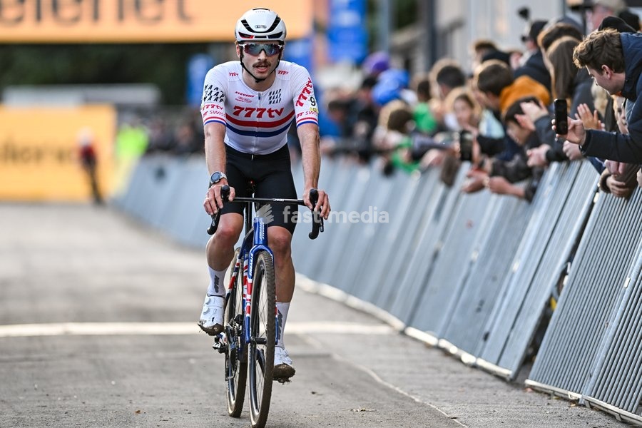 Great Britain's Cameron Mason crosses the finish line at the men's elite race of the Superprestige Overijse cyclocross cycling event, Sunday 25 October 2026 in Overijse, the first race of the Superprestige competition