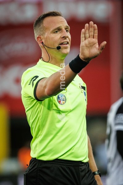 referee Nathan Verboomen pictured during a soccer match between Club Brugge and Sint-Truidense VV , Sunday 25 October 2026 in Brugge, on day 9 of the 2026-2027 'Jupiler Pro League' first division of the Belgian championship