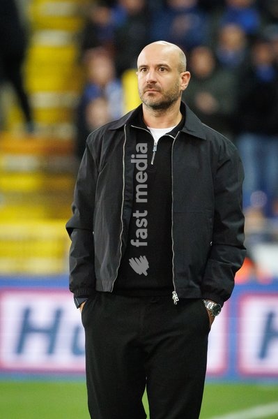 STVV's head coach Frederic De Meyer pictured during a soccer match between Club Brugge and Sint-Truidense VV , Sunday 25 October 2026 in Brugge, on day 9 of the 2026-2027 'Jupiler Pro League' first division of the Belgian championship