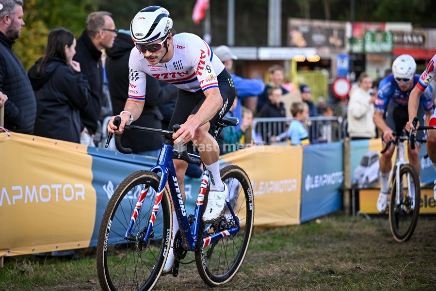 Great Britain's Cameron Mason pictured in action during the men's elite race of the Superprestige Overijse cyclocross cycling event, Sunday 25 October 2026 in Overijse, the first race of the Superprestige competition
