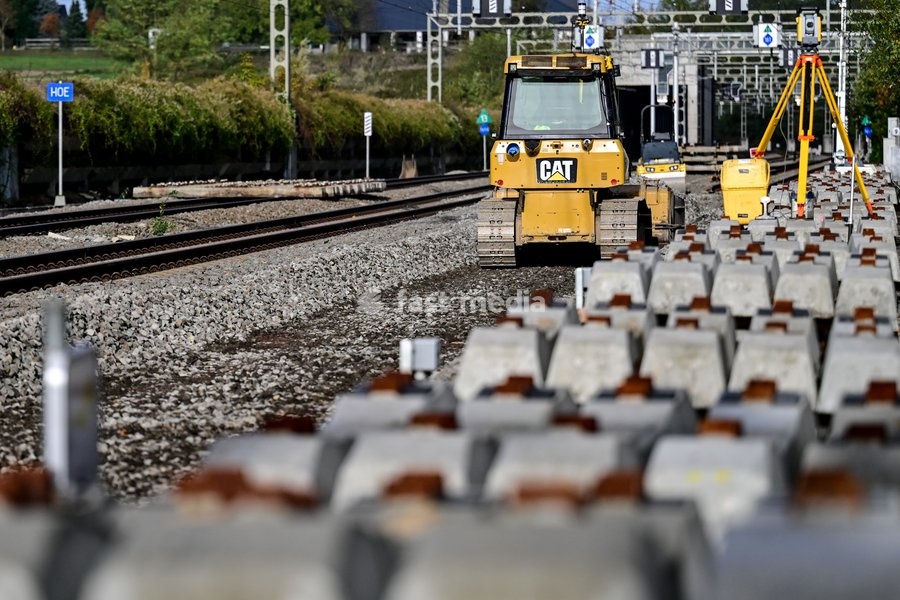 Illustration picture shows a tour of the Infrabel construction site where two switches are being installed as part of the RER project between Ottignies and Brussels, on Monday 26 October 2026