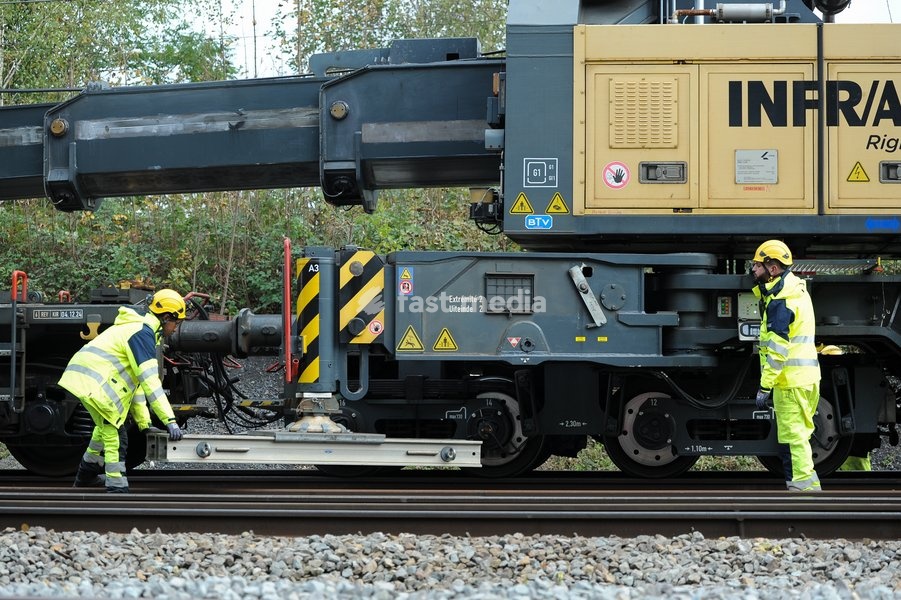 Illustration picture shows a tour of the Infrabel construction site where two switches are being installed as part of the RER project between Ottignies and Brussels, on Monday 26 October 2026
