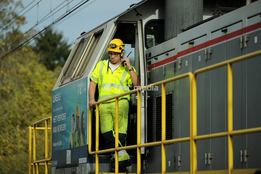 Illustration picture shows a tour of the Infrabel construction site where two switches are being installed as part of the RER project between Ottignies and Brussels, on Monday 26 October 2026