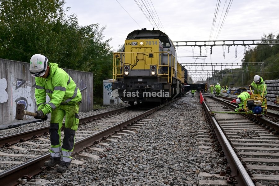 Illustration picture shows a tour of the Infrabel construction site where two switches are being installed as part of the RER project between Ottignies and Brussels, on Monday 26 October 2026