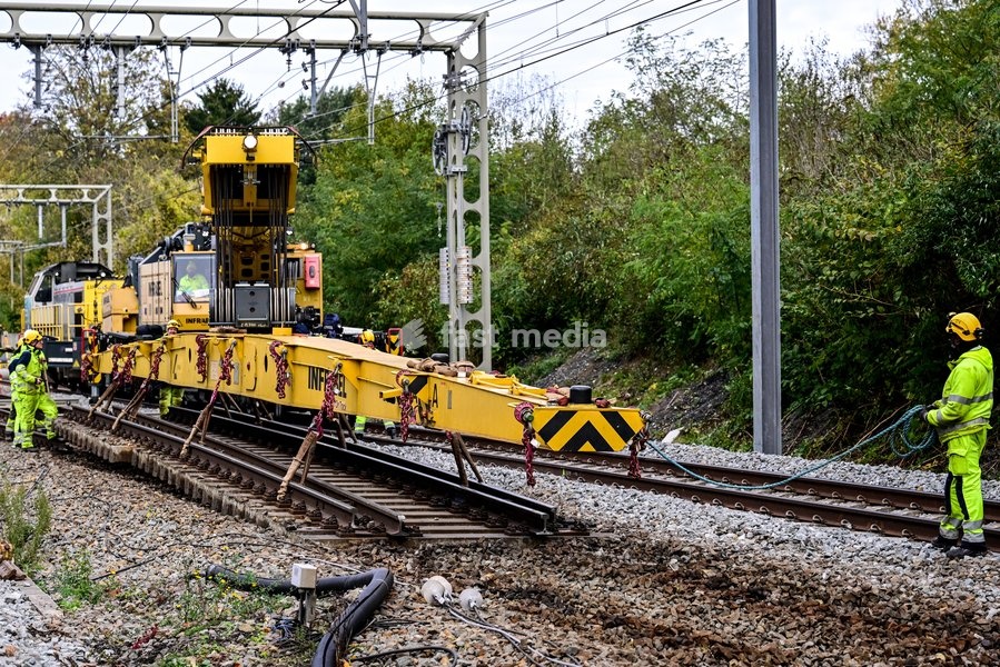 Illustration picture shows a tour of the Infrabel construction site where two switches are being installed as part of the RER project between Ottignies and Brussels, on Monday 26 October 2026