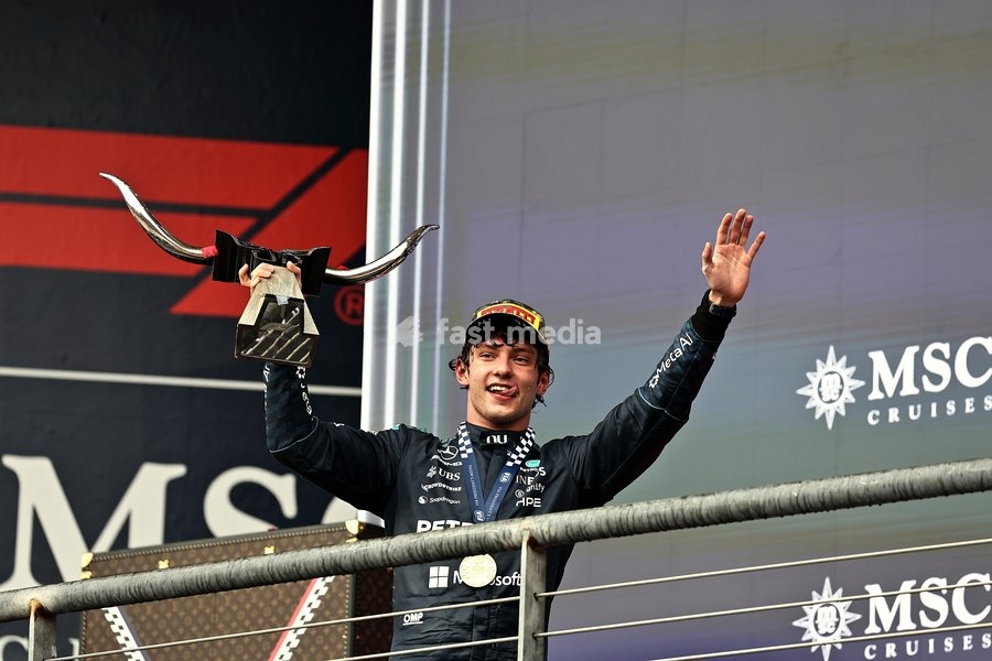 AUSTIN, UNITED STATES - OCTOBER 25: Andrea Kimi Antonelli of Italy driving the (12) Mercedes-AMG PETRONAS F1 Team Mercedes W17 on track during the race of the Formula 1 MSC Cruises United States Grand Prix 2026 at Circuit of the Americas on October 25, 2026 in Austin, United States