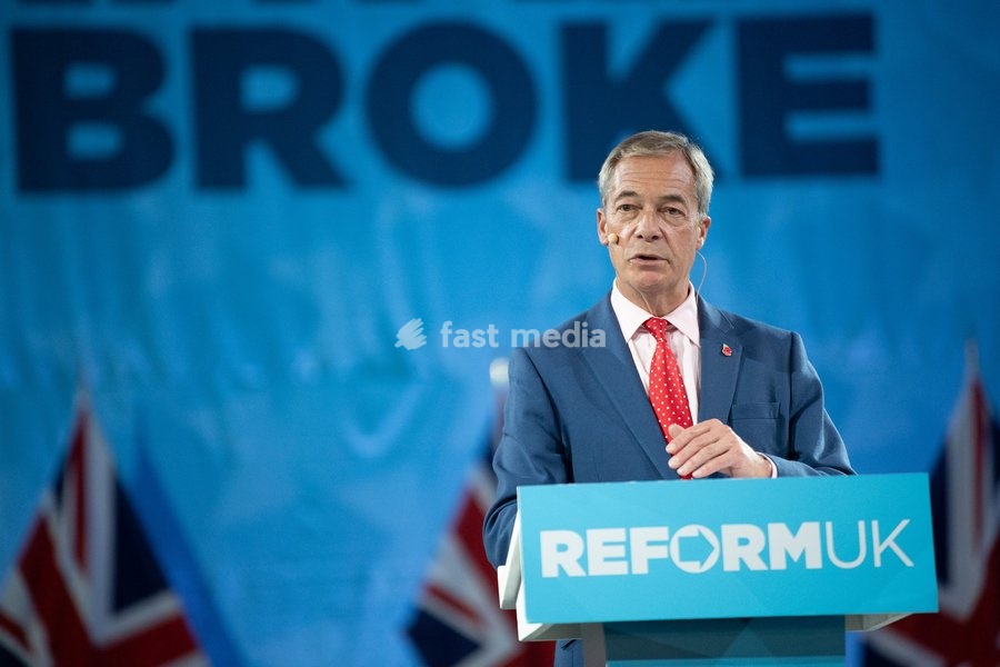 Nigel Farage - Reform UK Leader speaks at Reform UK's Economic Rescue Plan Press Conference at The Lindley Hall, London, England, UK on Monday 26 October, 2026