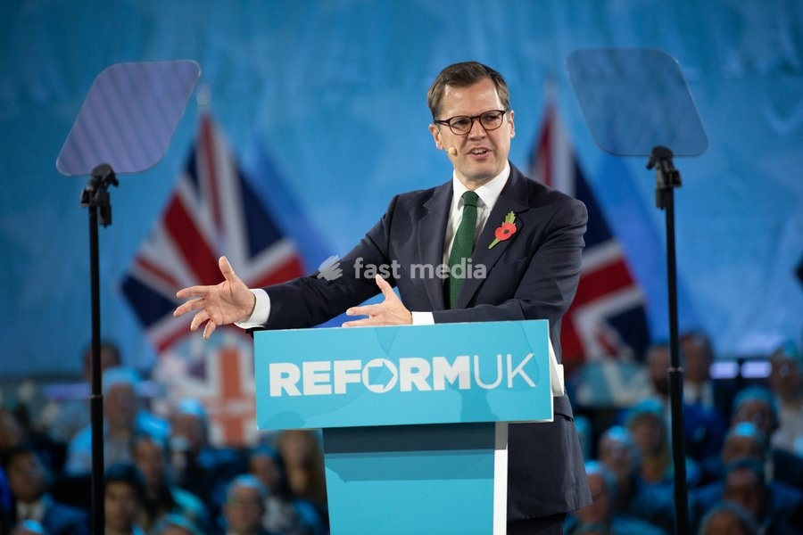 Robert Jenrick - Reform UK Chancellor speaks at Reform UK's Economic Rescue Plan Press Conference at The Lindley Hall, London, England, UK on Monday 26 October, 2026