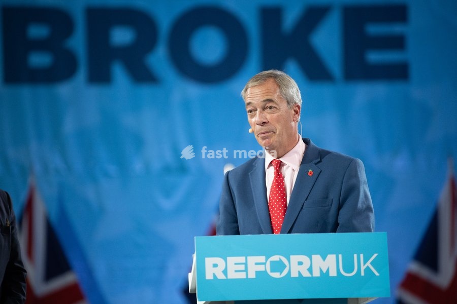 Nigel Farage - Reform UK Leader speaks at Reform UK's Economic Rescue Plan Press Conference at The Lindley Hall, London, England, UK on Monday 26 October, 2026