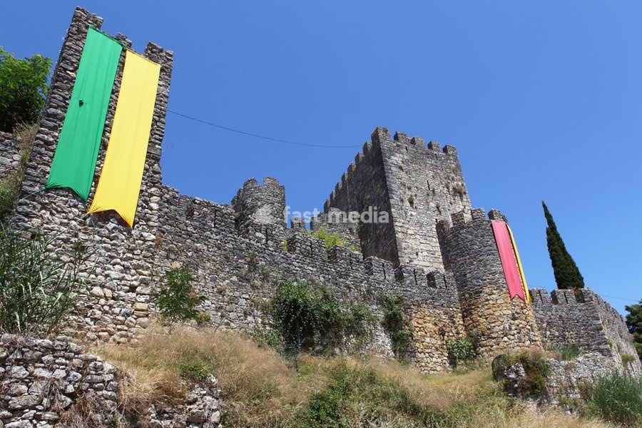 Medieval castle wall of the former royal residence reconquered in the 11th century at Montemor-o-Velho, Beira Litoral, Portugal, Europe