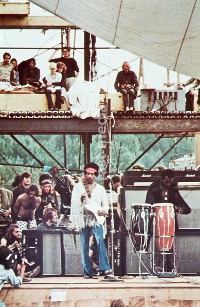 Legendäres Musikfestival u.a. mit einem Auftritt von Rockmusiker JIMI HENDRIX Regie: D.A. Pennebaker / WOODSTOCK USA 1969