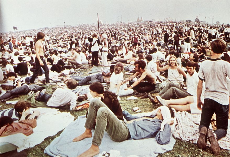 WOODSTOCK Der Film zeigt die Höhepunkte des legendären Musik-Festivals im August 1969. Rund 500 000 Zuschauer und eine bis dahin nie dagewesene Versammlung der großen Rocklegenden, macht Woodstock zum Vorbild für alle späteren Festivals... Bild: Besucher des Festivals Regie: D.A. Pennebaker /…