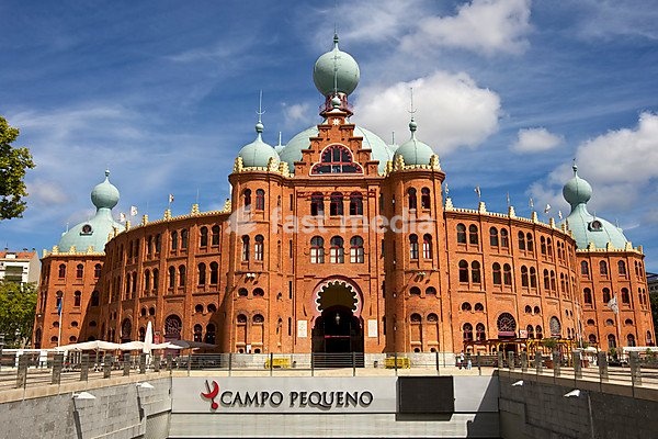 Praça, Praca de Touros do Campo Pequeno, bullring, entrance to the subway, metro, Campo Pequeno, Lisbon, Portugal, Europe