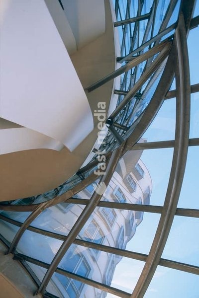 Prague – Praha (Czech Republic), Dancing House – Rasinovo nabrezi (built 1996; architect: Vladimir Milunic and Frank O. Gehry). Partial view. Photo, 2004