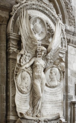 Winchester (Hampshire, England), Winchester Cathedral (built from 1079; choir rebuilt from 1200, nave rebuilt 2nd half of 14th c.). Detail: angel. Photo