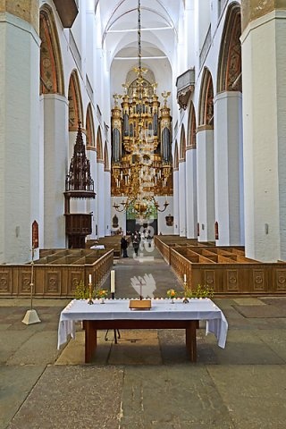 Interior view, nave of Marienkirche, St. Mary's Church, Hanseatic City of Stralsund, UNESCO World Heritage Site, Mecklenburg-Western Pomerania, Germany, Europe