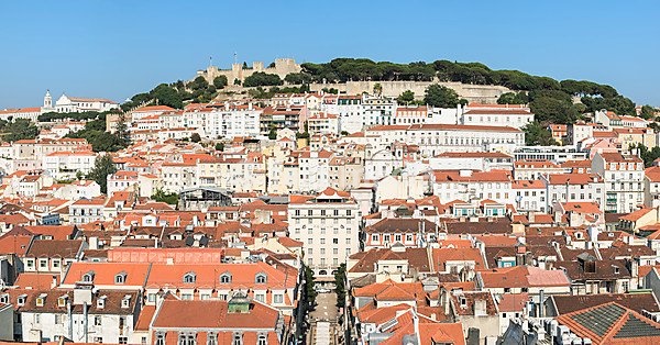 View over Lisbon and the Castelo de São Jorge, Lisbon, Portugal