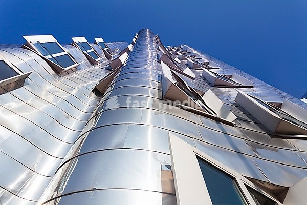 Neuer Zollhof, Gehry Building, Media Harbour, Düsseldorf, North Rhine-Westphalia, Germany