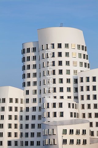 Neuer Zollhof, Gehry Buildings, Media Harbour, Düsseldorf, North Rhine-Westphalia, Germany
