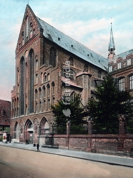 Wenn von Klosterbauten die Rede ist, so darf unter keinen Umständen die Katharinenkirche bzw. das Minoritenkloster in Lübeck vergessen werden. Die erste Gründung geschah im Jahre 1225. Der heute noch vorhandene Klosterneubau wurde 1335 begonnen und nach verändertem Plan 1351 fortgesetzt. Dieser Bau…