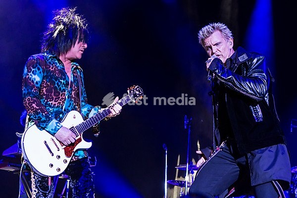 Guitarist Steve Stevens and British rock singer Billy Idol, live in Hall 2, Lucerne, Switzerland