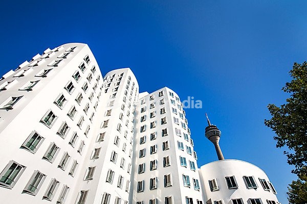 Neuer Zollhof or Gehry Bauten buildings, Media Harbour, Düsseldorf, North Rhine-Westphalia, Germany