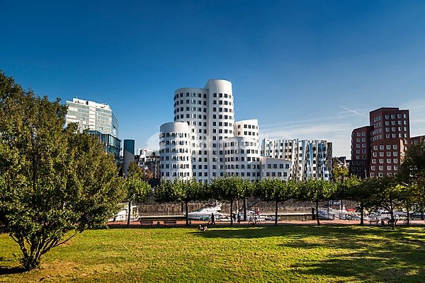Neuer Zollhof or Gehry Bauten buildings, Media Harbour, Düsseldorf, North Rhine-Westphalia, Germany