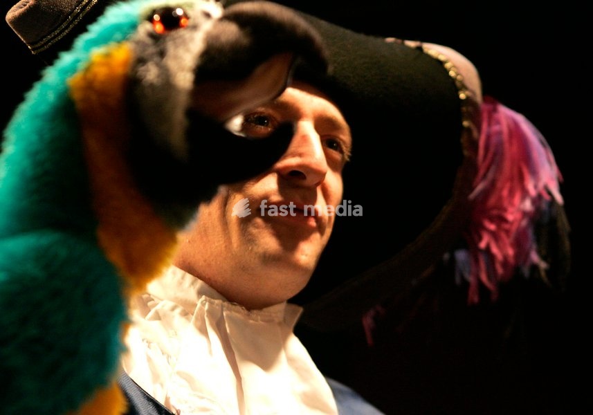 This remarkable new version of TREASURE ISLAND takes Robert Louis Stephenson?s world of pirates, treachery and adventure, and re-invents it as a surreally comic piece of physical theatre. Chris Pickles? adaptation includes all the favourites; the treacherous Long John Silver (and his parrot), our…