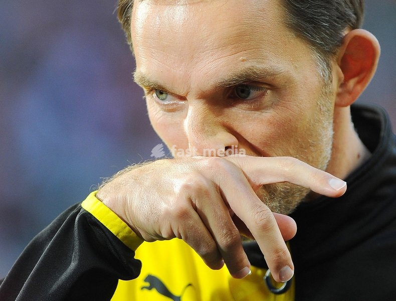 Trainer Thomas Tuchel (Borussia Dortmund) // during the German Bundesliga 8th round match between FC Bayern Munich and Borussia Dortmund at the Allianz Arena in Muenchen, Germany on 2015/10/04. EXPA Pictures