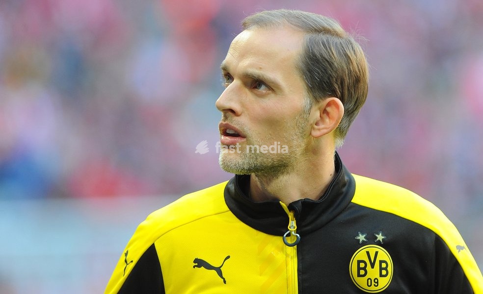 Trainer Thomas Tuchel (Borussia Dortmund) // during the German Bundesliga 8th round match between FC Bayern Munich and Borussia Dortmund at the Allianz Arena in Muenchen, Germany on 2015/10/04. EXPA Pictures