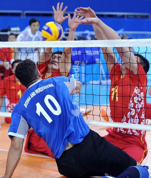 (080907) -- BEIJING, Sept. 7, 2008 -- Safet Alibasic of Bosnia & Herzegovina attacks during the men's sitting volleyball preliminary match between Bosnia & Herzegovina and China of the Beijing 2008 Paralympic Games in Beijing, China, Sept. 7, 2008. Bosnia & Herzegovina won the match 3-0. (Yang…
