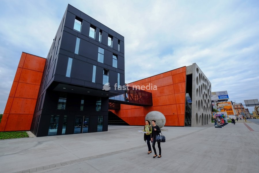 New Theatre Building, Pilsen (Plzen,) Western Bohemia, Czech Republic, Europe