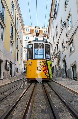 Ascensor da Bica, Bica Funicular, Calçada da Bica Pequena, Lisbon, Portugal