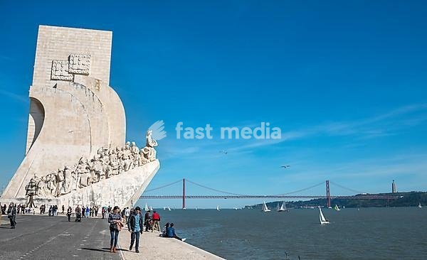 Monument of Discoveries, Padrão dos Descobrimentos with Ponte 25 de Abril and Cristo Rei, Promenade at the Rio Tajo, Belem, Lisbon, Portugal