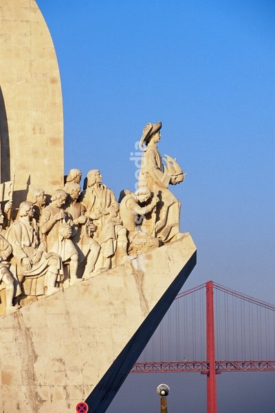 Henry the Navigator on the prow of the Padrao dos Descobrimentos, Monument to the Discoveries, Belem, Lisbon, Portugal, Europe