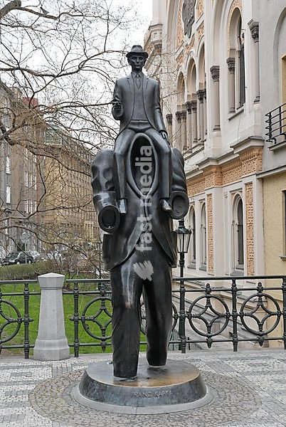 Jewish quarter, man sitting on man's shoulders, sculpture in front of spanish synagogue, Prague, Czech Republic