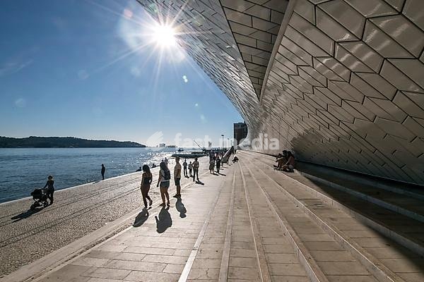 Museum MAAT, Museu de Arte, Arquitetura e Tecnologia, the British architect Amanda Levete on the Rio Tejo in the Belem district, Lisbon, Portugal