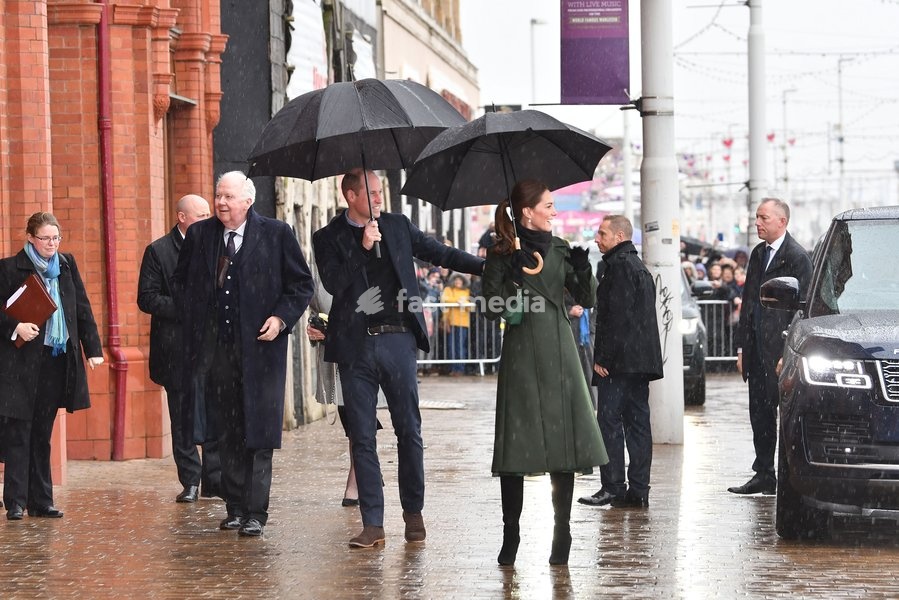 The Duke and Duchess of Cambridge travelled north on Wednesday for a jam-packed and slightly rainy day out in Blackpool. William and Kate started with a visit to the town's iconic Blackpool Tower (0)