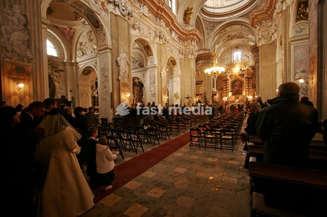 Wedding in the baroque Church of St. Anne, Krakow, Poland, Europe