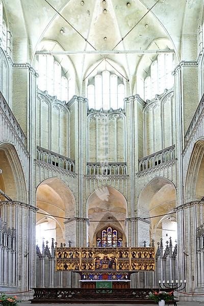 Interior view, nave, Marienkirche ("Church of Mary"), Stralsund, Mecklenburg-Western Pomerania, Germany, Europe