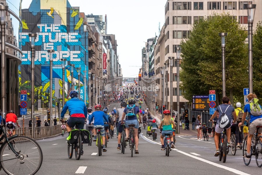 Illustration shows people enjouing the Car Free Sunday in the Brussels Capital region, Sunday 22 September 2019. In several cities and towns across Belgium a Sunday without cars or other motorized transport is organized